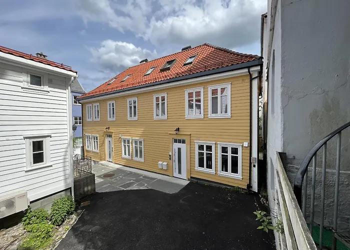 Eksklusiv Sentralt I *